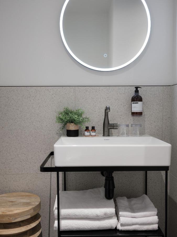 Appartements Crebillon - Maisons Du Monde Hotel & Suites Nantes Bagian luar foto