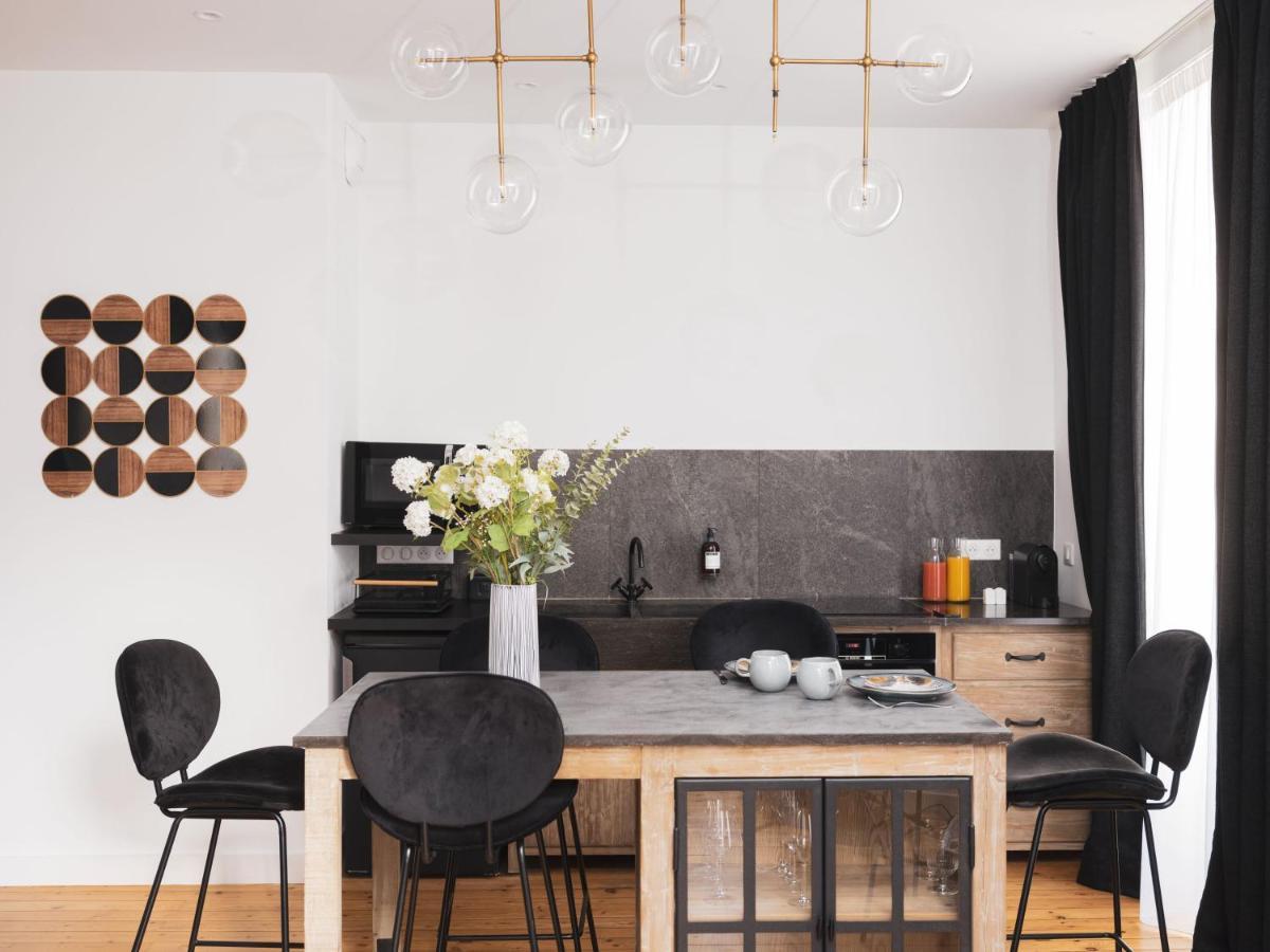 Appartements Crebillon - Maisons Du Monde Hotel & Suites Nantes Bagian luar foto